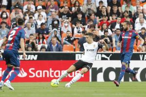 瓦倫西亞德比激情回歸：時隔三年半，瓦倫西亞與萊萬特重燃戰(zhàn)火