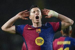 萊萬傳記作者：巴薩要求萊萬停止進球時，拉波爾塔主席并不在場