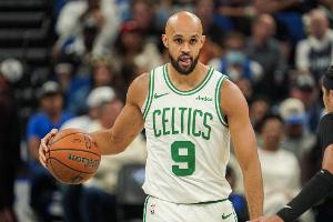 傷士氣！杰倫·布朗劈扣被克拉克斯頓按帽 懷特隨后空籃不進(jìn)