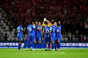 打幾分？申花賽季成績：超級杯奪冠 中超亞軍 足協(xié)杯止步1/4決賽