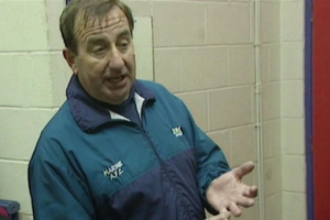 英格蘭球隊(duì)海運(yùn)聯(lián)前主帥羅利·霍華德逝世，曾執(zhí)教33年創(chuàng)世界紀(jì)錄