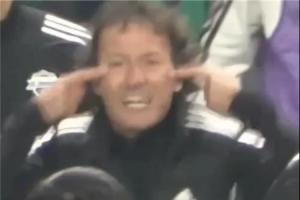 拉眼角被指控種族歧視！全北現(xiàn)代助教宣布辭職，此前被判禁賽5場(chǎng)