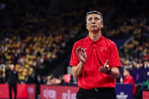 蘇群：中國男籃防守勇大于謀 所有和投射相關(guān)的基本功都不如韓國