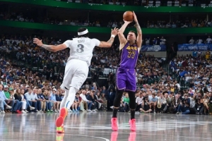 盧卡重逢獨(dú)行俠；福克斯vs約基奇的代價·亞歷山大的遠(yuǎn)射