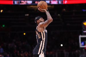 火力很猛！亞歷山大·沃克21中9貢獻28分 三分13中5