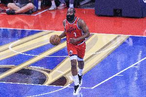 解說(shuō)：登哥說(shuō)快船還有別的選擇嗎？暗無(wú)天日的又一天可怎么過(guò)呢