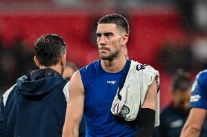 都體：弗拉霍維奇左腿肌肉拉傷，可能缺席本年內(nèi)所有比賽