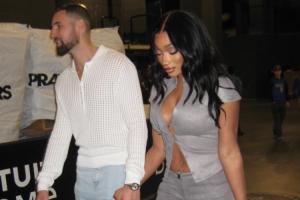 愛得深沉！克萊將自己的小船命名為“冬梅”