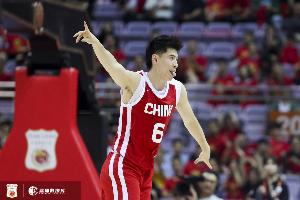 替下胡明軒！男籃今晚首發(fā)：高詩(shī)巖程帥澎朱俊龍小曾周琦 ???