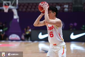 使勁加練投籃吧！中國隊(duì)三分28中5&命中率僅17.9% 韓國隊(duì)23中11