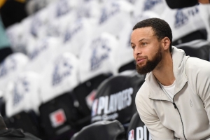 惺惺相惜！庫(kù)里：奧尼爾說(shuō)我是他的歷史前5 那對(duì)我意義重大