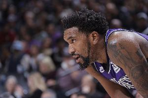 NBA官方：蒙克在對陣灰熊的比賽中假摔 罰款2000刀！