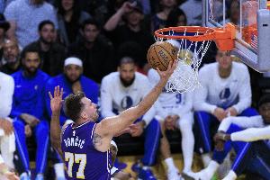 東契奇：太陽讓我得分但不讓我?guī)雨?duì)友 這種防守困擾了我