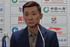 劉煒：馮傲需要找到在球隊(duì)中的角色 希望他在防守端幫助球隊(duì)