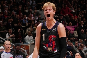 擴大分差！迪克追身三分命中 個人連得5分打停開拓者