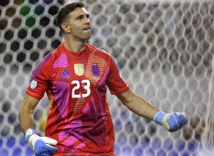 大馬?。簩?duì)明夏的世界杯感到興奮，為國(guó)出戰(zhàn)時(shí)感覺(jué)球就是進(jìn)不了門