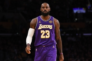 路威：所有偉大球員都會(huì)被人挑釁 喬丹科比庫(kù)里當(dāng)然也包括詹姆斯