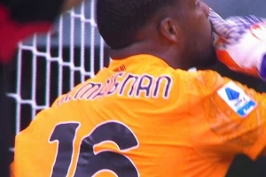 出戰(zhàn)4場零封3場！邁尼昂當(dāng)選11月米蘭隊內(nèi)最佳球員