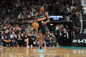 全民皆兵！馬刺全隊(duì)六人得分上雙 ?？怂?1分&哈珀16分