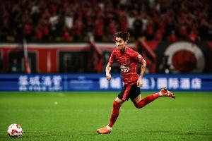 體壇：韋世豪、周定洋都傾向于留在成都，續(xù)約進(jìn)展比較順利