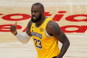 詹姆斯生涯對(duì)陣猛龍47勝16負(fù) 自從19年3月以來(lái)在多倫多不敗