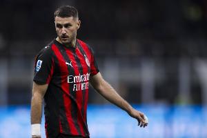 父親：S·希門尼斯沒有想離開米蘭的想法，他在米蘭很開心