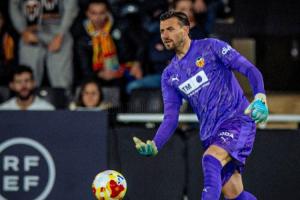 神劇情！對(duì)手119分鐘錯(cuò)失絕殺點(diǎn)球，10人瓦倫西亞120分鐘絕殺晉級(jí)