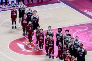 搞個(gè)升降級(jí)？香港金牛取得兩連勝 NBL球隊(duì)已拿下3勝