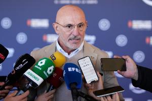 德拉富恩特：世界杯沒(méi)有比賽是容易的，我們的目標(biāo)不僅是小組晉級(jí)