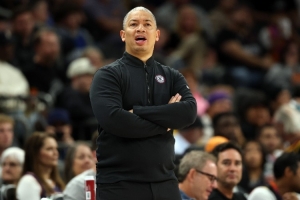 船記：盧在末節(jié)的暫停使用有待改進 剩19分40秒僅暫停1次還是挑戰(zhàn)