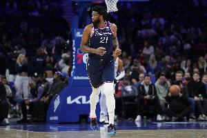 76人背靠背客戰(zhàn)雄鹿 恩比德因傷病恢復缺席 喬治可以出戰(zhàn)比賽