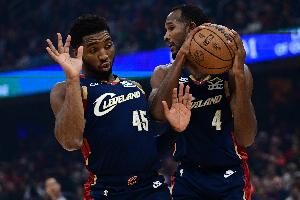 時(shí)代變了！騎士籃板61-46領(lǐng)先15個(gè)&出手?jǐn)?shù)107-86領(lǐng)先21次仍輸球