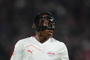 德甲又進(jìn)貨！萊比錫19歲邊鋒揚(yáng)·迪奧曼德前7輪造0球，近6場(chǎng)造8球