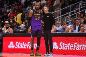 雷迪克：詹姆斯是球隊(duì)的串聯(lián)紐帶 那些第二波戰(zhàn)術(shù)的處理太關(guān)鍵了