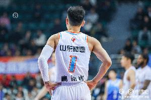 一劍封喉！高詩(shī)巖三分殺死比賽 全場(chǎng)僅這一次出手&貢獻(xiàn)5分8助