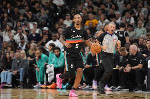 時隔9場迎來復(fù)出！卡斯爾：自己感覺很好 我將出戰(zhàn)今日比賽