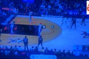 夸梅：詹姆斯只會依靠運動能力來防守 10年或許可行現(xiàn)在真不行