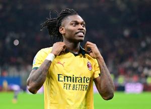 開(kāi)場(chǎng)半小時(shí)傷退，記者：萊奧核磁共振檢查顯示未出現(xiàn)肌肉受傷