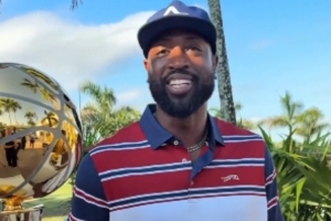 韋德：老詹連續(xù)1297場上雙的偉大無需多言 他對終結不會太糾結