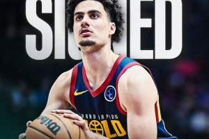 媒體人：新疆男籃新外援威爾·理查德森已經(jīng)抵達(dá)烏魯木齊