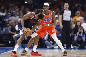 改副擔(dān)架還賣(mài)他？交易構(gòu)想：雷霆送還快船簽位 得未來(lái)3首輪2次輪