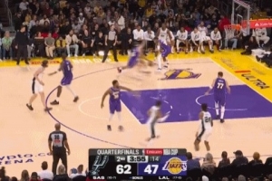 禮尚往來！哈珀強(qiáng)攻得手 里夫斯飛身挑籃迅速回應(yīng)