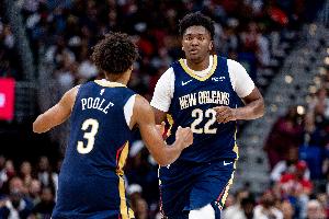 奎因生涯前26場(chǎng)比賽拿下100+助攻 成NBA歷史做到這點(diǎn)最快中鋒