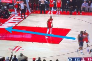 溝通缺位？哈登關(guān)鍵時(shí)刻兩次讓隊(duì)友去接球 自己沒(méi)回頭&隊(duì)友反應(yīng)慢