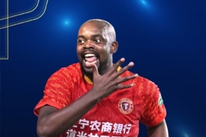 27戰(zhàn)28球，遼寧鐵人前鋒姆本扎獲得中甲最佳射手