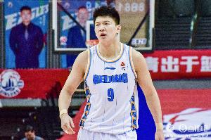 記者：潛力賽屬于現(xiàn)場球迷的福利 首鋼下場潛力賽對遼寧記得來