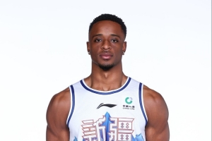 表現(xiàn)不俗！納托爾貢獻(xiàn)22分5助 勞森拿到12分6板15助