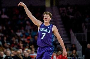 【菜鳥】克尼佩爾33分5板9助再獻杰作 弗拉格22分8助 VJ22分5助