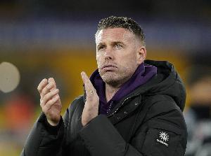 狼隊主帥：最后時刻輸球讓人很痛苦，今晚除了結(jié)果之外都是積極的