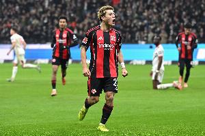 法蘭克福新核！堂安律連過(guò)3人無(wú)解一條龍，2100萬(wàn)加盟6球5助